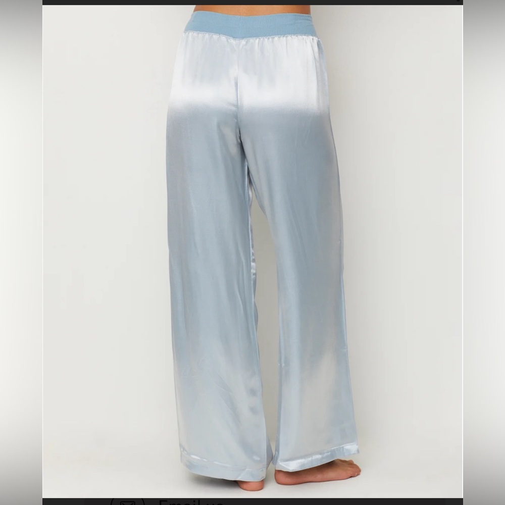 PJ HARLOW
Jolie Satin Lounge Pants - Picture 2 of 5